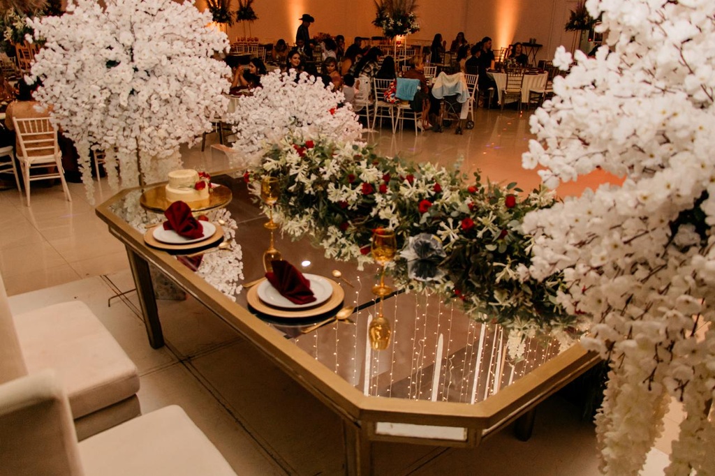 Mesa de Espejo Dorada