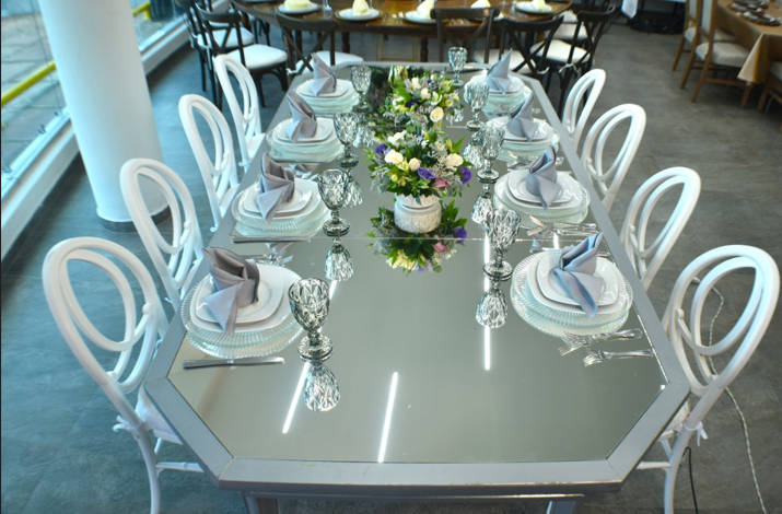 Mesa de Espejo Plata