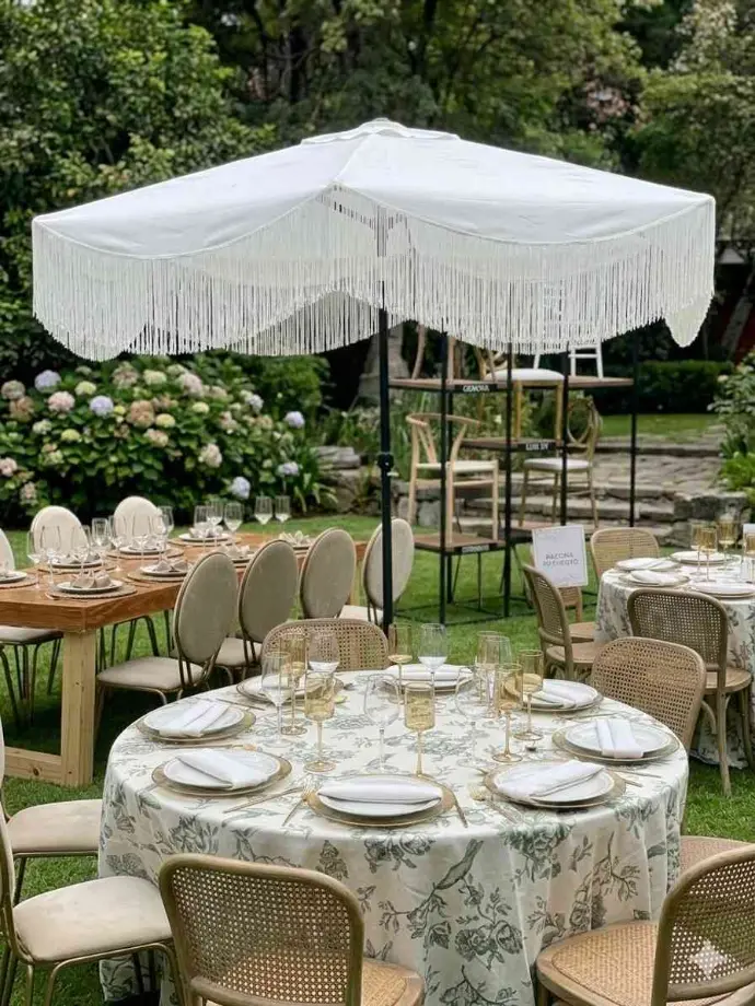 Sombrilla Natural con Flecos 2.70 de diámetro