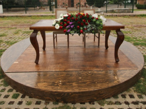 Tarima de Novios Redonda (3m Diámetro)